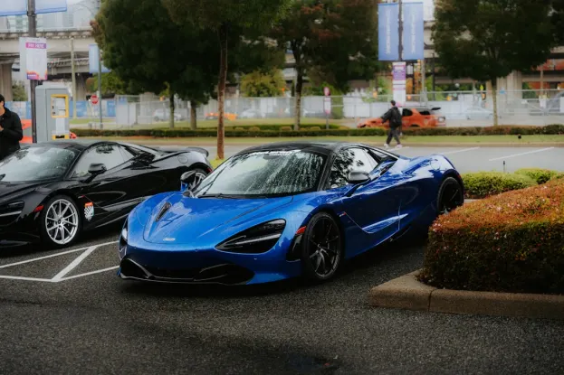 Casino Cabaret Club Android/iOS Forrit